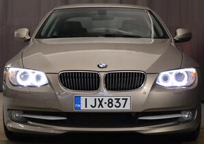 BMW 330 vaihtoauto