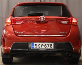 Toyota Auris vaihtoauto