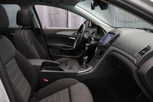 Opel Insignia vaihtoauto