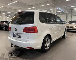 Volkswagen Touran vaihtoauto