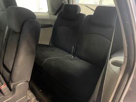 Mitsubishi Grandis vaihtoauto