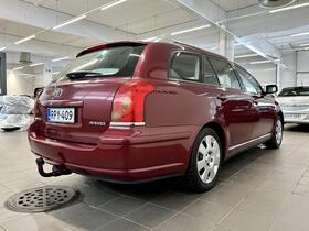 Toyota Avensis vaihtoauto