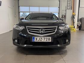 Honda Accord vaihtoauto