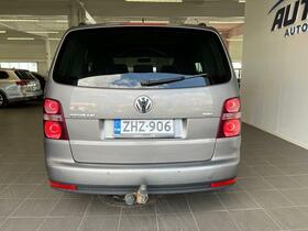 Volkswagen Touran vaihtoauto