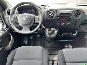 Nissan NV400 vaihtoauto