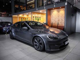 Tesla Model S vaihtoauto