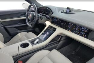 Porsche Taycan vaihtoauto