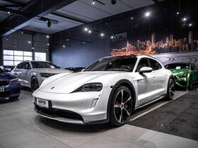 Porsche Taycan vaihtoauto