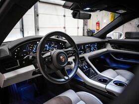 Porsche Taycan vaihtoauto