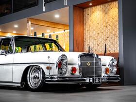 Mercedes-Benz 300 vaihtoauto