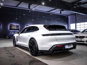 Porsche Taycan vaihtoauto