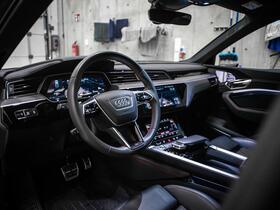 Audi Q8 e-tron vaihtoauto