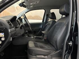 Volkswagen Amarok vaihtoauto