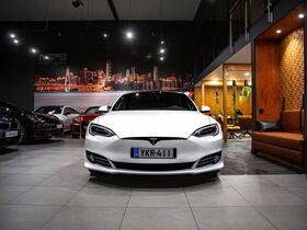 Tesla Model S vaihtoauto