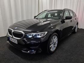 BMW 330 vaihtoauto