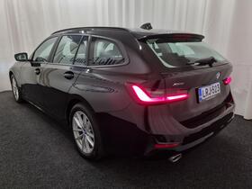 BMW 330 vaihtoauto