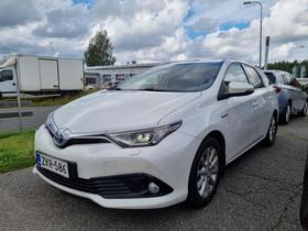 Toyota Auris vaihtoauto