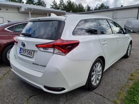 Toyota Auris vaihtoauto