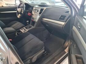 Subaru Outback vaihtoauto