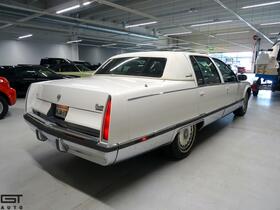 Cadillac Fleetwood vaihtoauto