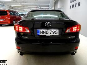 Lexus IS vaihtoauto