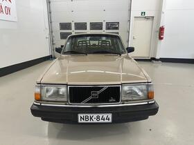 Volvo 240 vaihtoauto