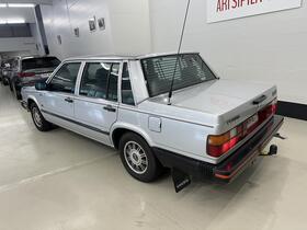 Volvo 740 vaihtoauto