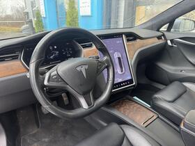 Tesla Model S vaihtoauto