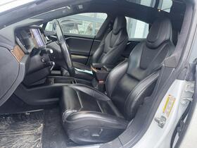 Tesla Model S vaihtoauto