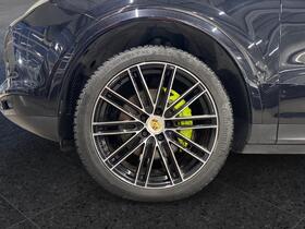 Porsche Cayenne vaihtoauto