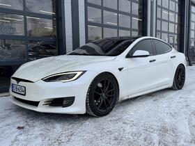 Tesla Model S vaihtoauto