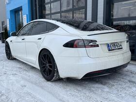 Tesla Model S vaihtoauto