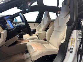 Tesla Model S vaihtoauto