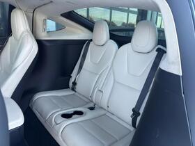 Tesla Model X vaihtoauto