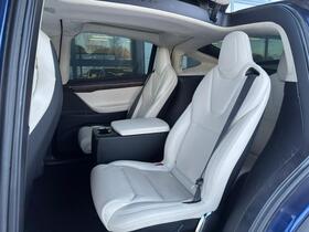 Tesla Model X vaihtoauto