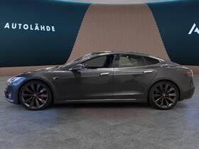 Tesla Model S vaihtoauto
