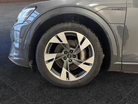 Audi Q8 e-tron vaihtoauto