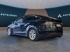 Tesla Model X vaihtoauto