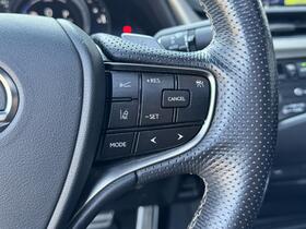 Lexus ES vaihtoauto