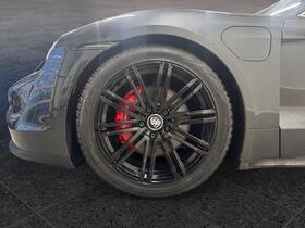 Porsche Taycan vaihtoauto