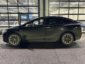 Tesla Model X vaihtoauto