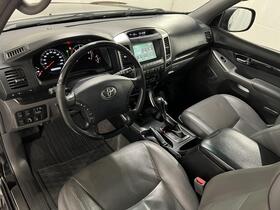 Toyota Land Cruiser vaihtoauto