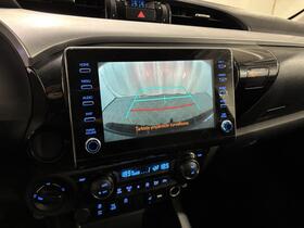 Toyota Hilux vaihtoauto