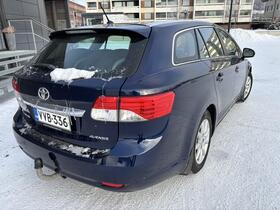 Toyota Avensis vaihtoauto