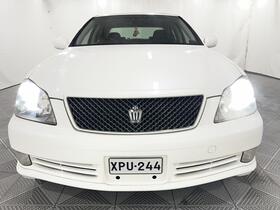 Toyota Crown vaihtoauto