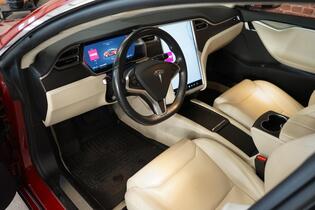 Tesla Model S vaihtoauto