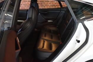 Tesla Model S vaihtoauto