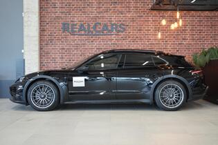 Porsche Taycan vaihtoauto