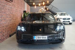 Porsche Taycan vaihtoauto