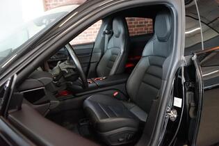 Porsche Taycan vaihtoauto
